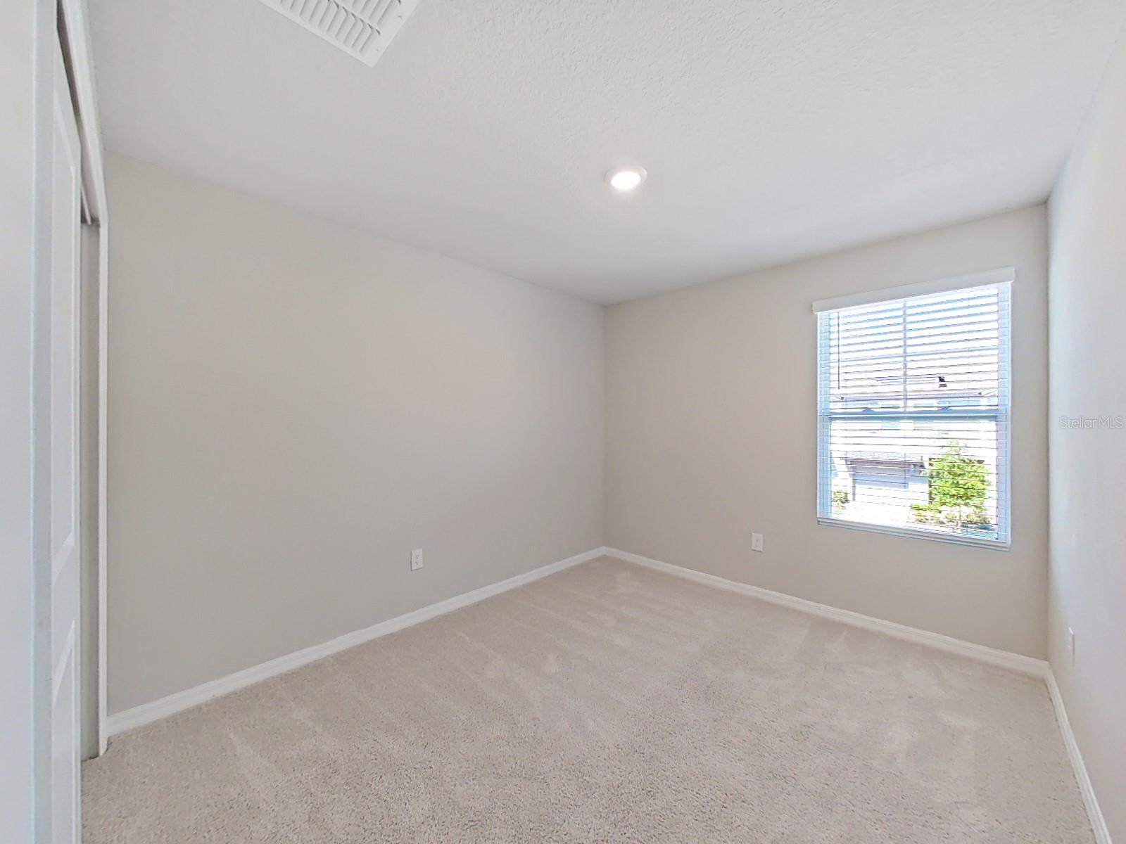 PRESTON OAKS TWNHMS PH 2 - Residential Lease