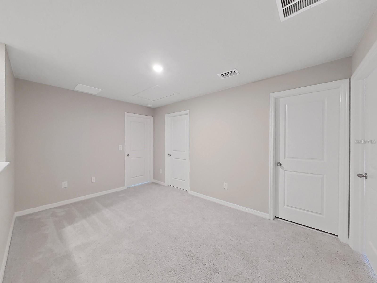 PRESTON OAKS TWNHMS PH 2 - Residential Lease