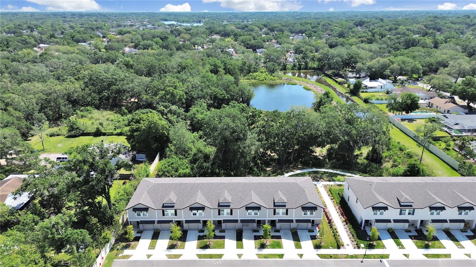 PRESTON OAKS TWNHMS PH 2 - Residential Lease