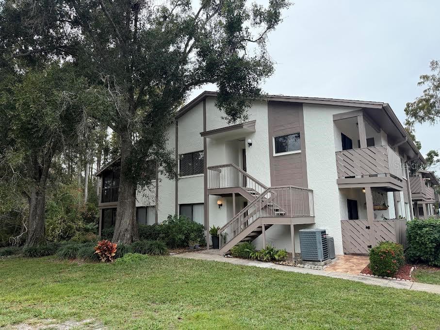 Hard to find 3 Bdrm/2 Bth Condo overlooking neighborhood Pond in Safety Harbor. No upstairs neighbors! Great location next to the pool and clubhouse. This is one you don't want to miss! Great location convenient to beautiful downtown Safety Harbor area, shopping, airports, and the beaches! This is a "must see"
