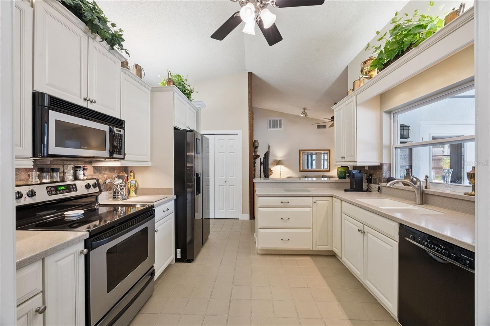 STERLING PARK UNIT 03 - Residential