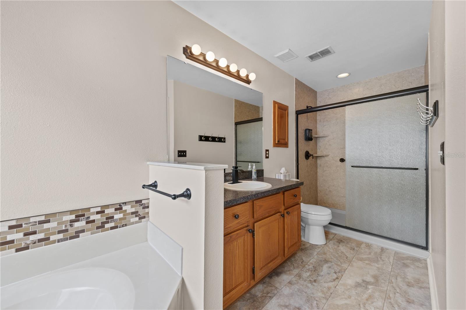 DAVENPORT LAKES PH 1 - Residential