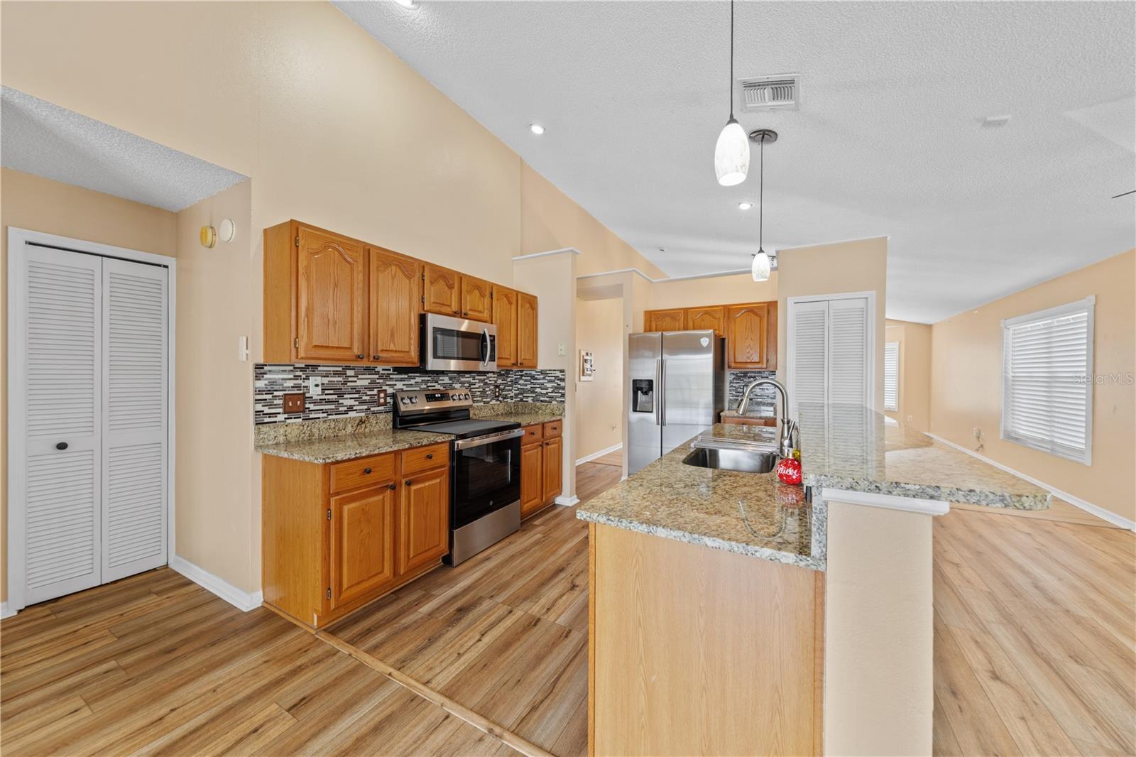 DAVENPORT LAKES PH 1 - Residential