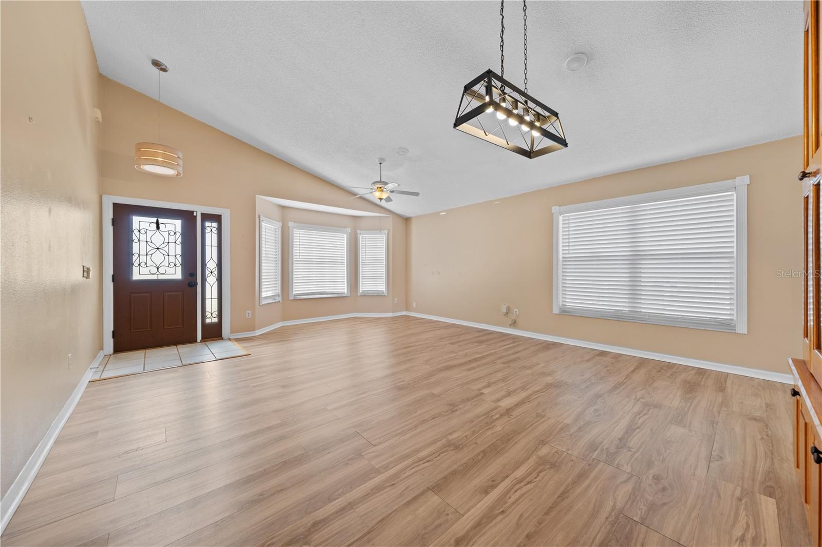 DAVENPORT LAKES PH 1 - Residential