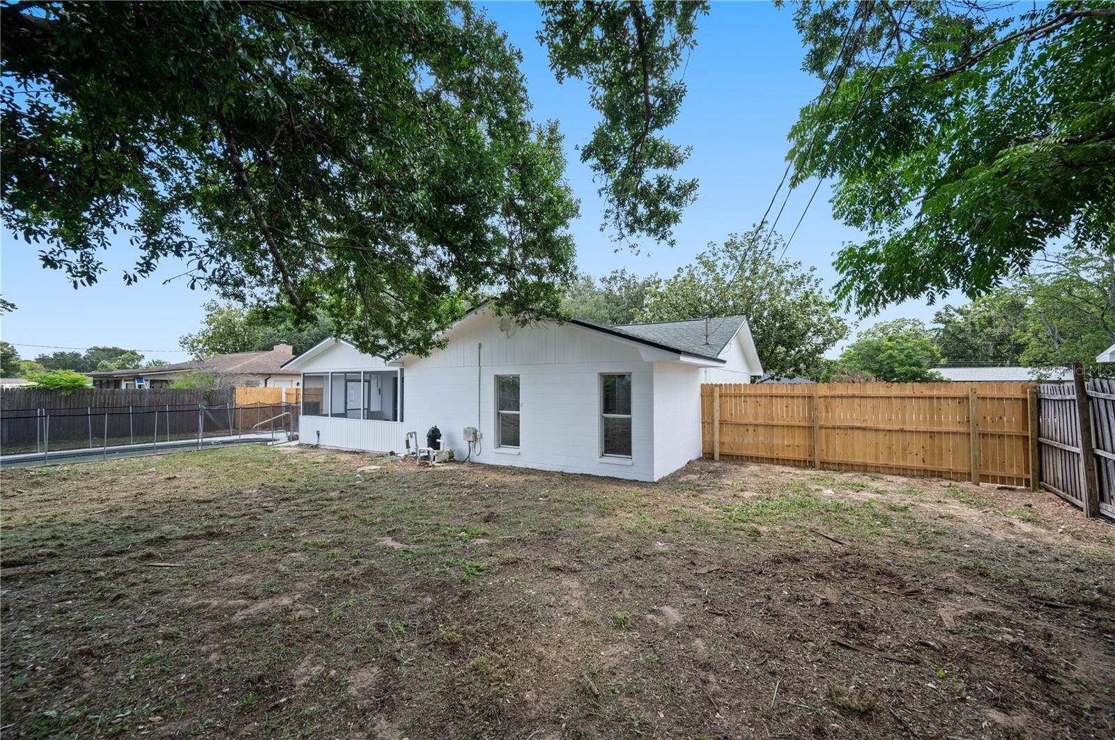 CREWS LAKE ESTATES - Residential