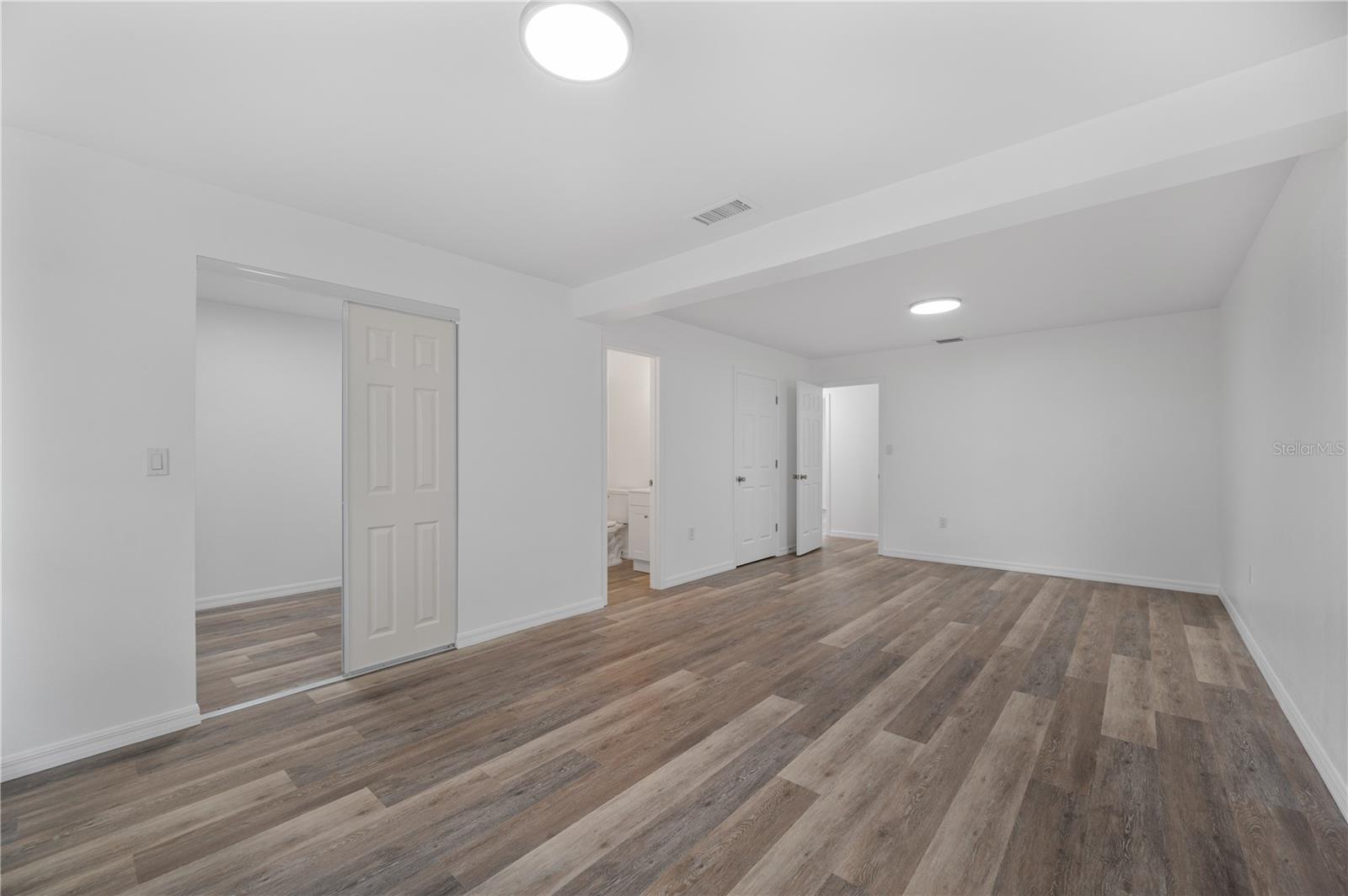 CREWS LAKE ESTATES - Residential