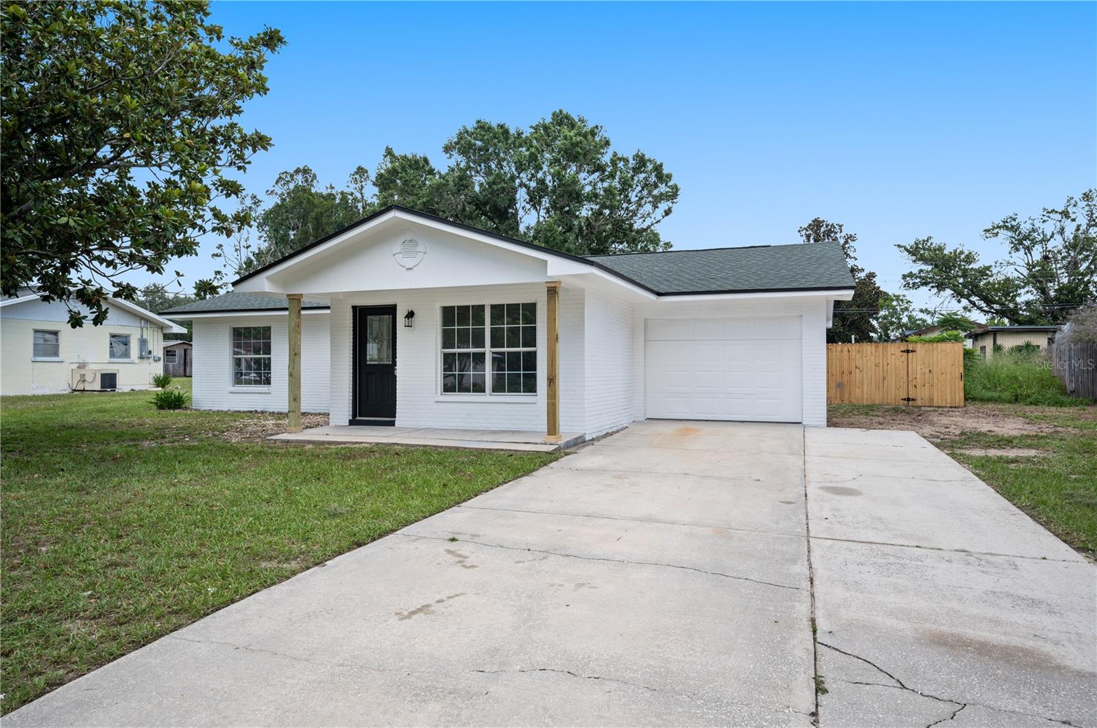 CREWS LAKE ESTATES - Residential