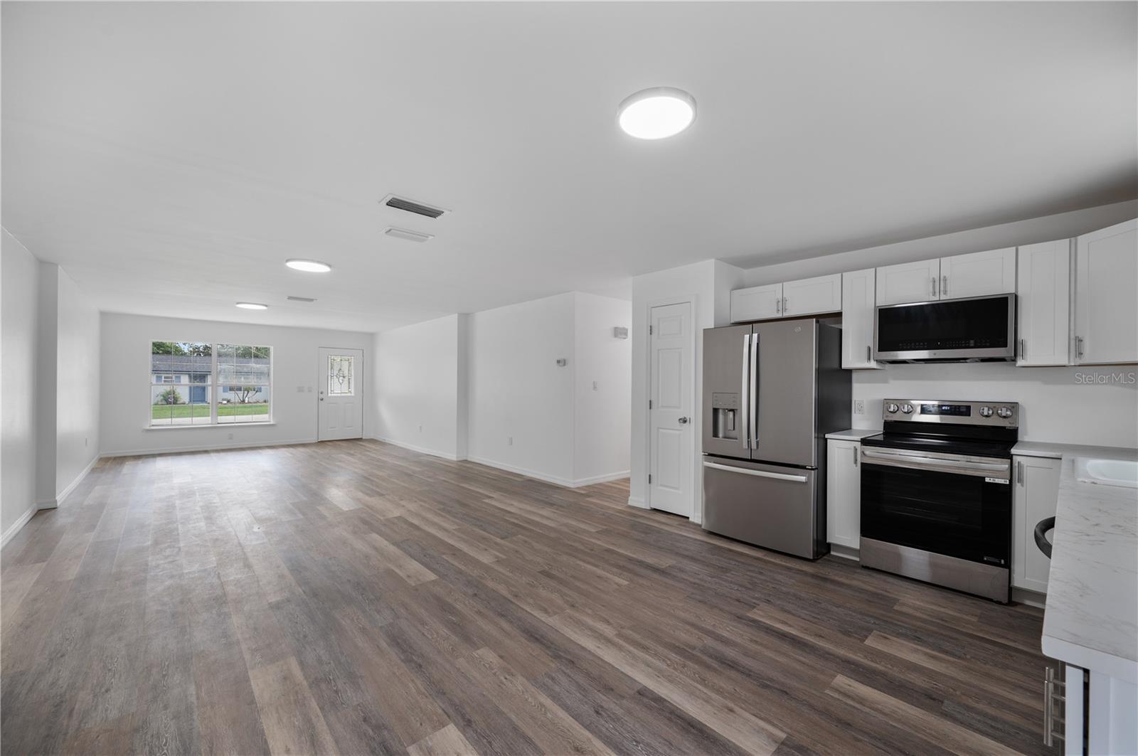 CREWS LAKE ESTATES - Residential