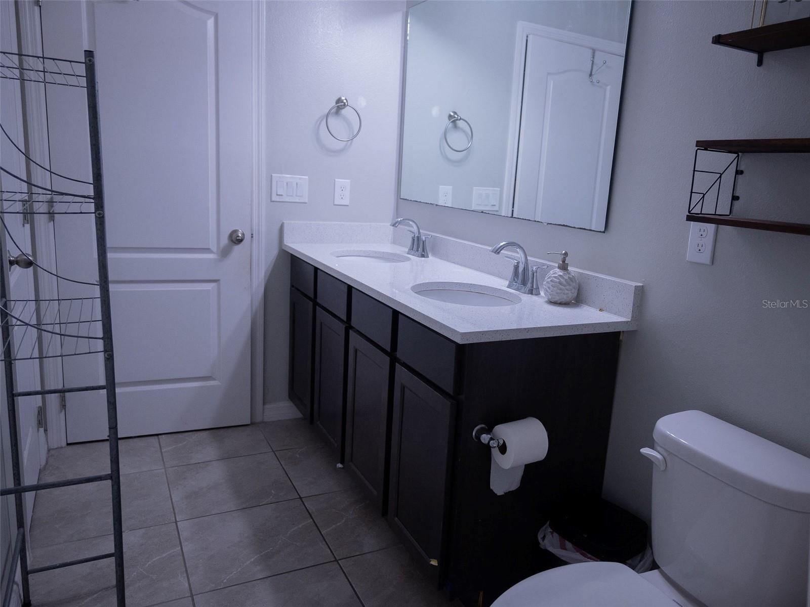 FIESTA KEY PH 2 - Residential