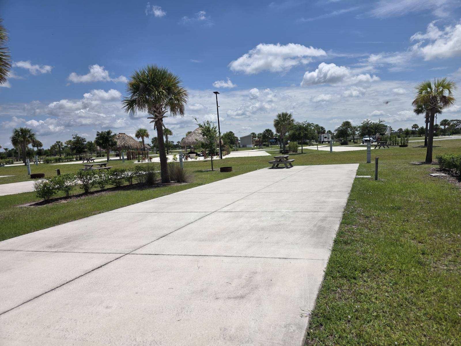 RESORT AT CANOPY OAKS - Land