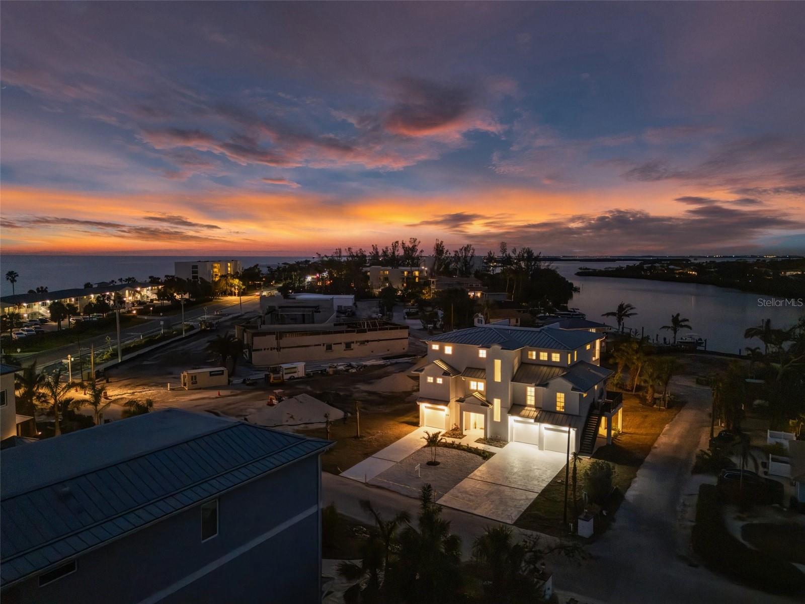 BUTTONWOOD HARBOR - Residential