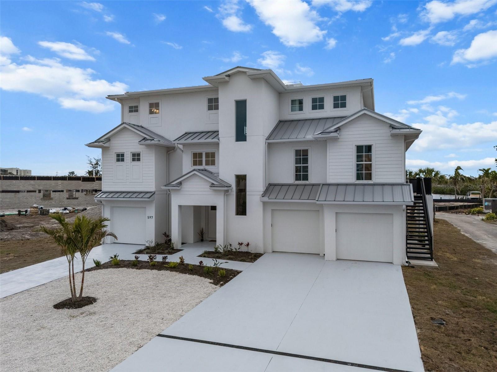 BUTTONWOOD HARBOR - Residential