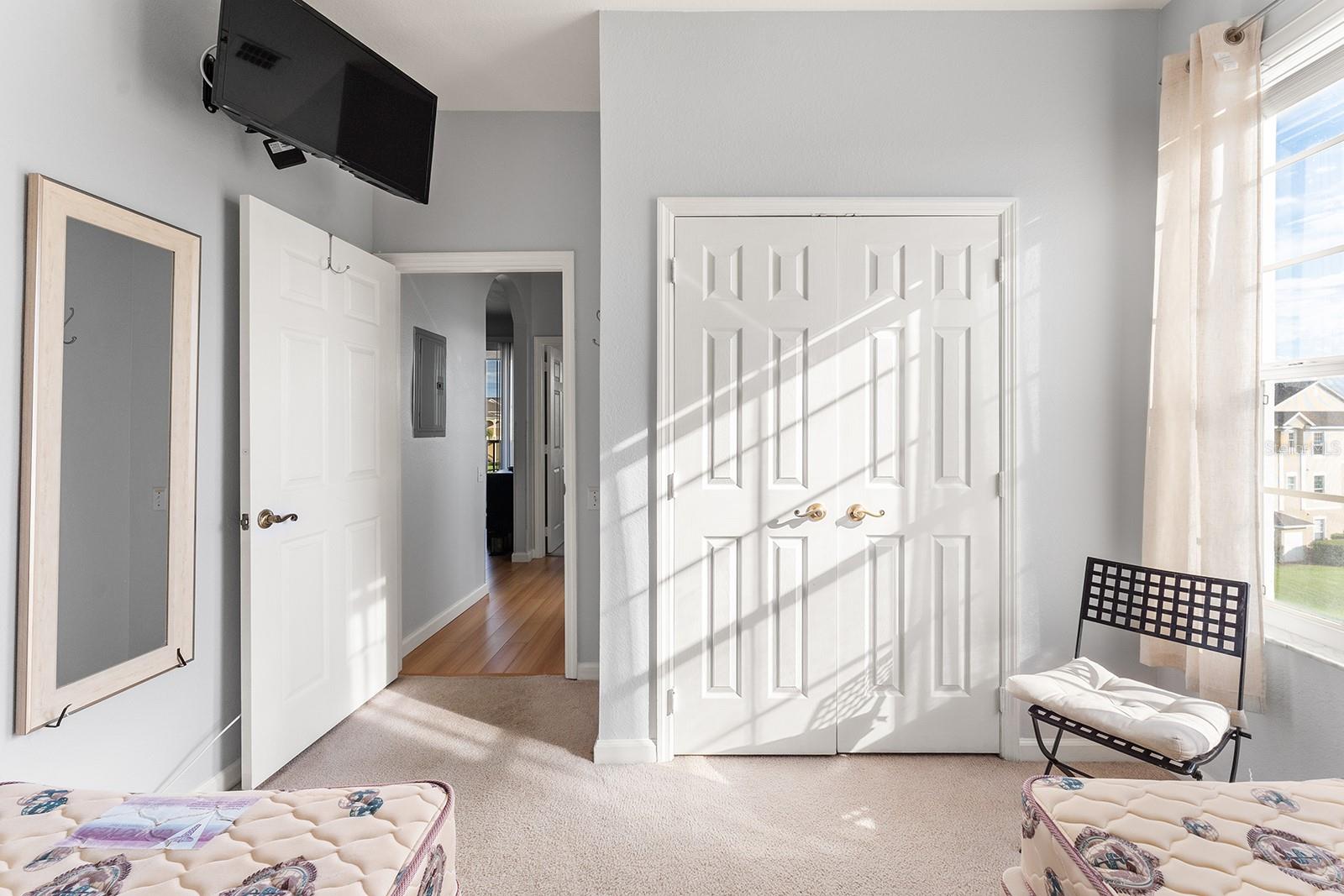 WYNDHAM PALMS CONDO PH 5 - Residential