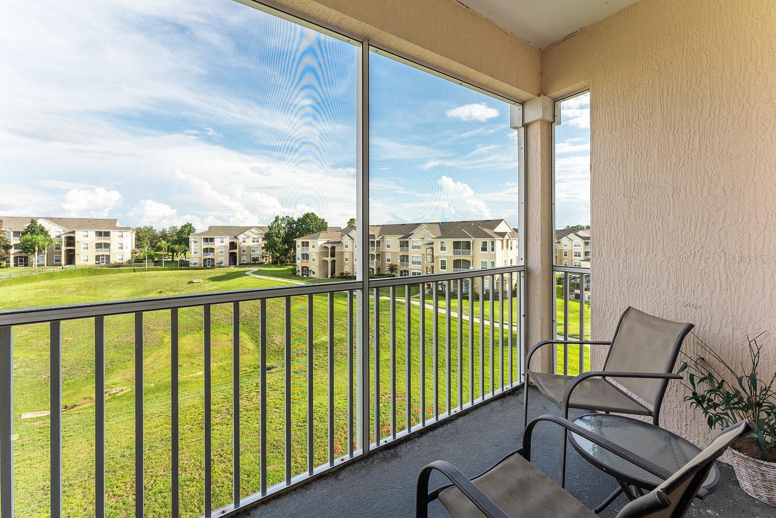 WYNDHAM PALMS CONDO PH 5 - Residential
