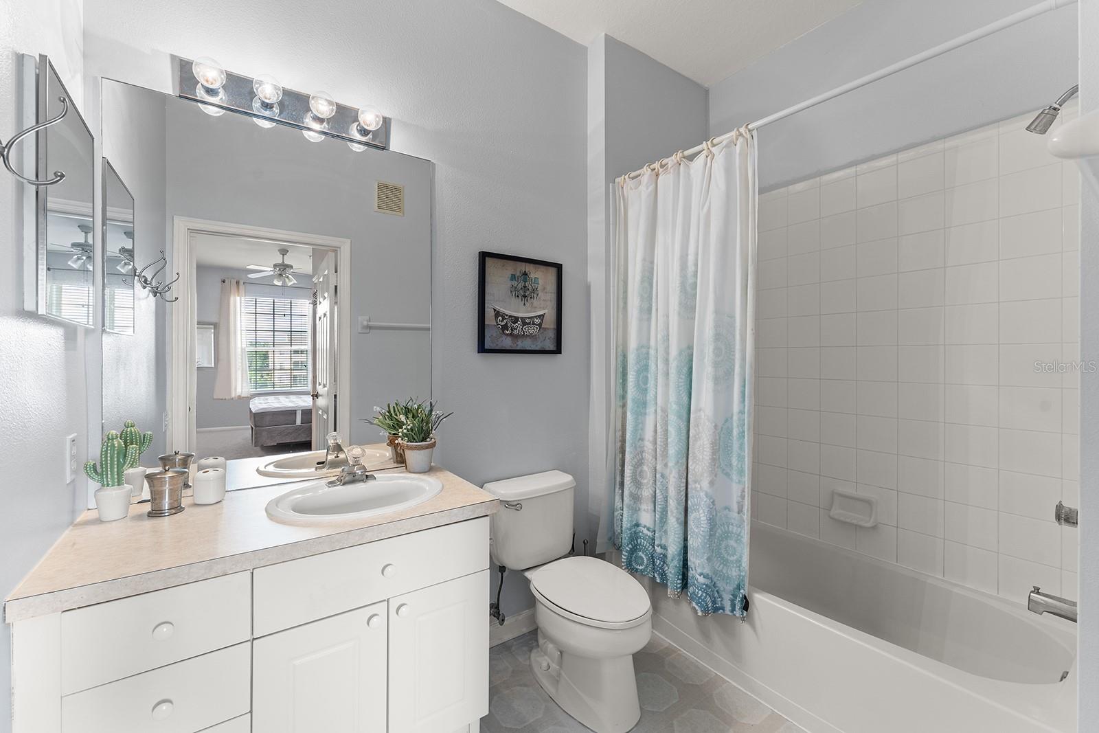 WYNDHAM PALMS CONDO PH 5 - Residential