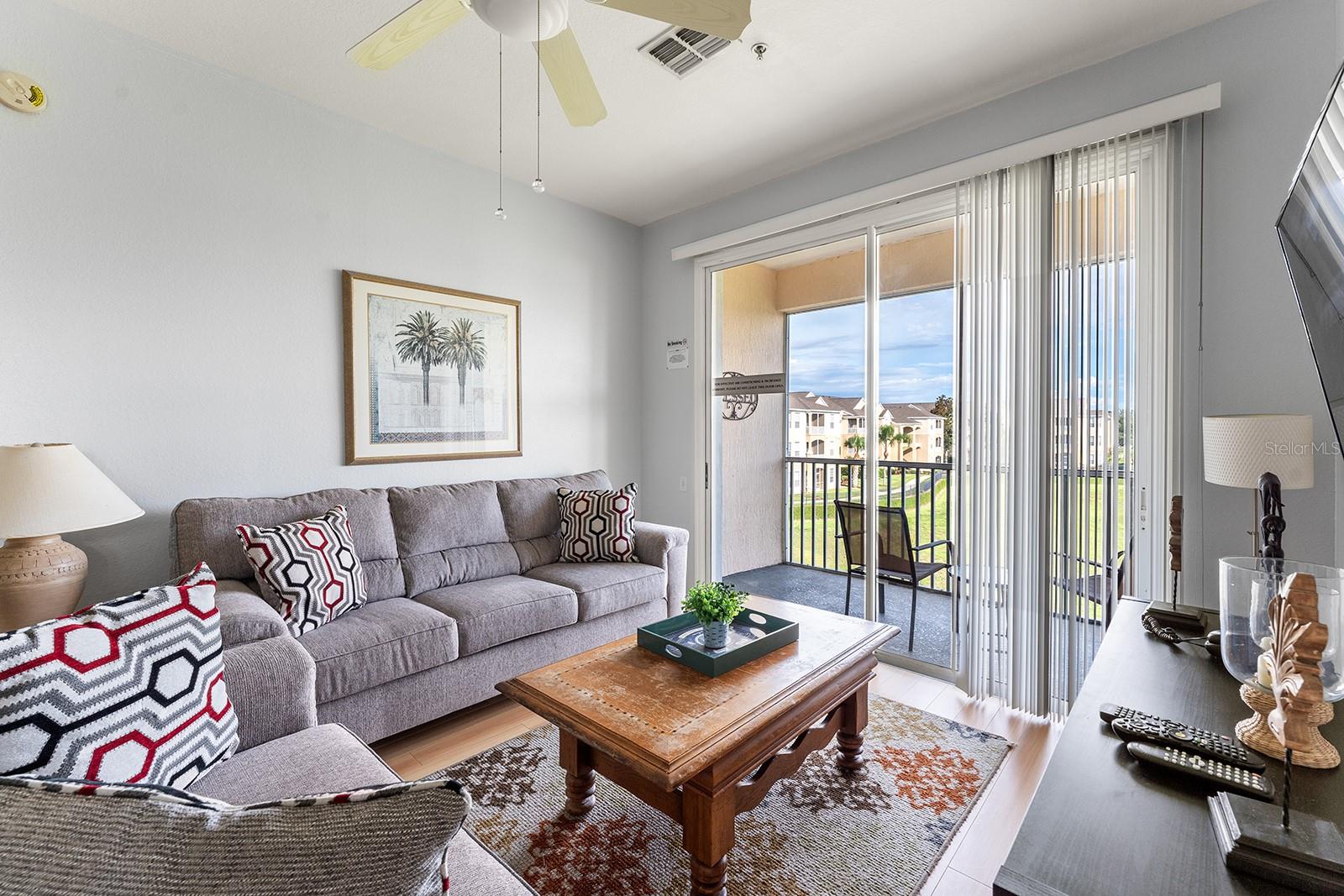 WYNDHAM PALMS CONDO PH 5 - Residential