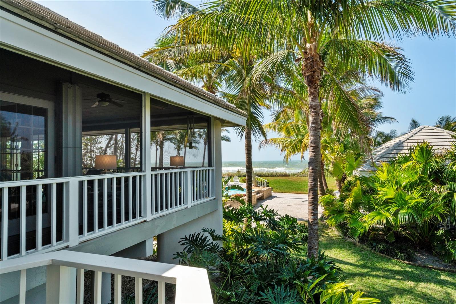 SANDERLING CLUB - Residential