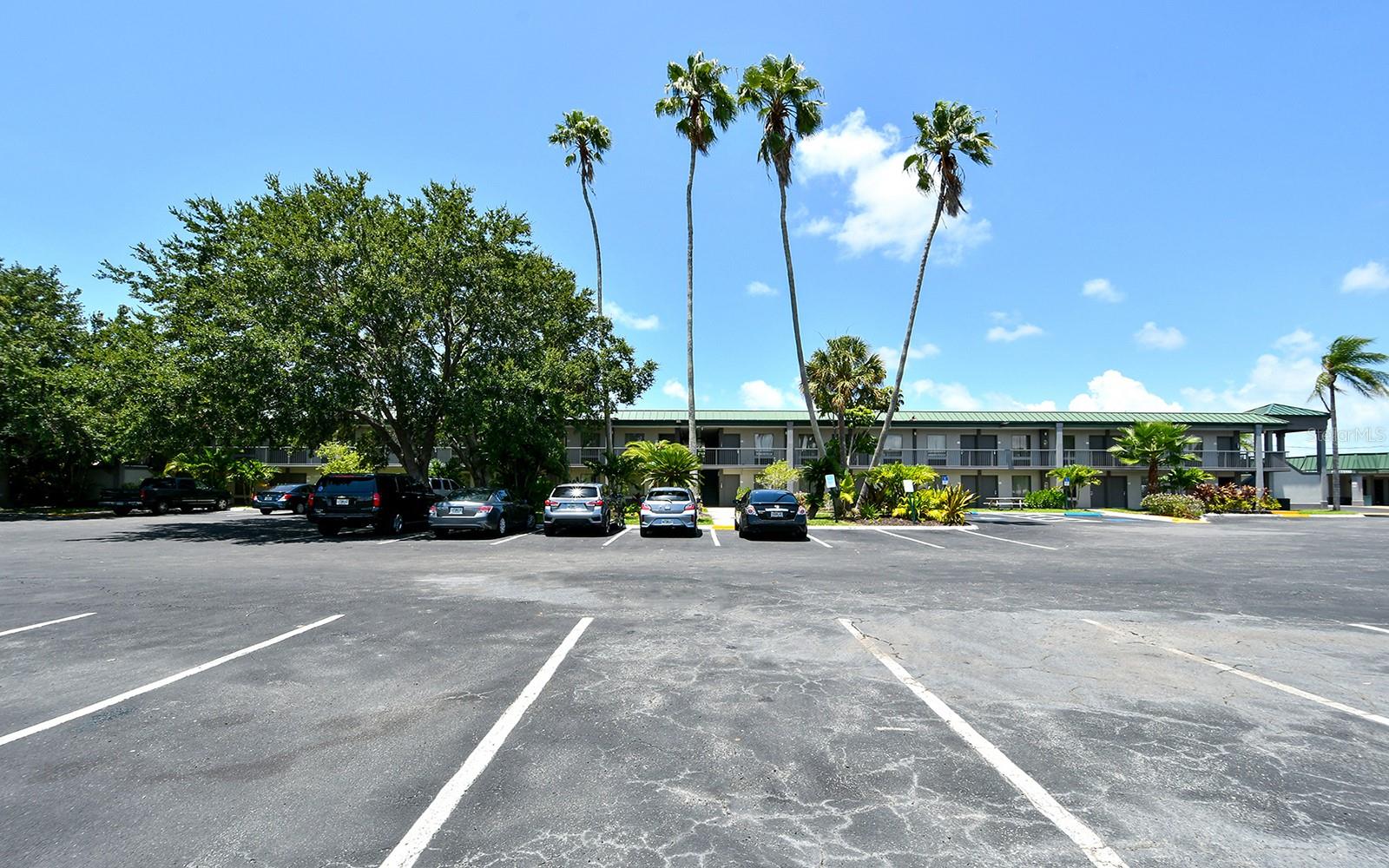 SARASOTA CAY CLUB CONDO - Residential