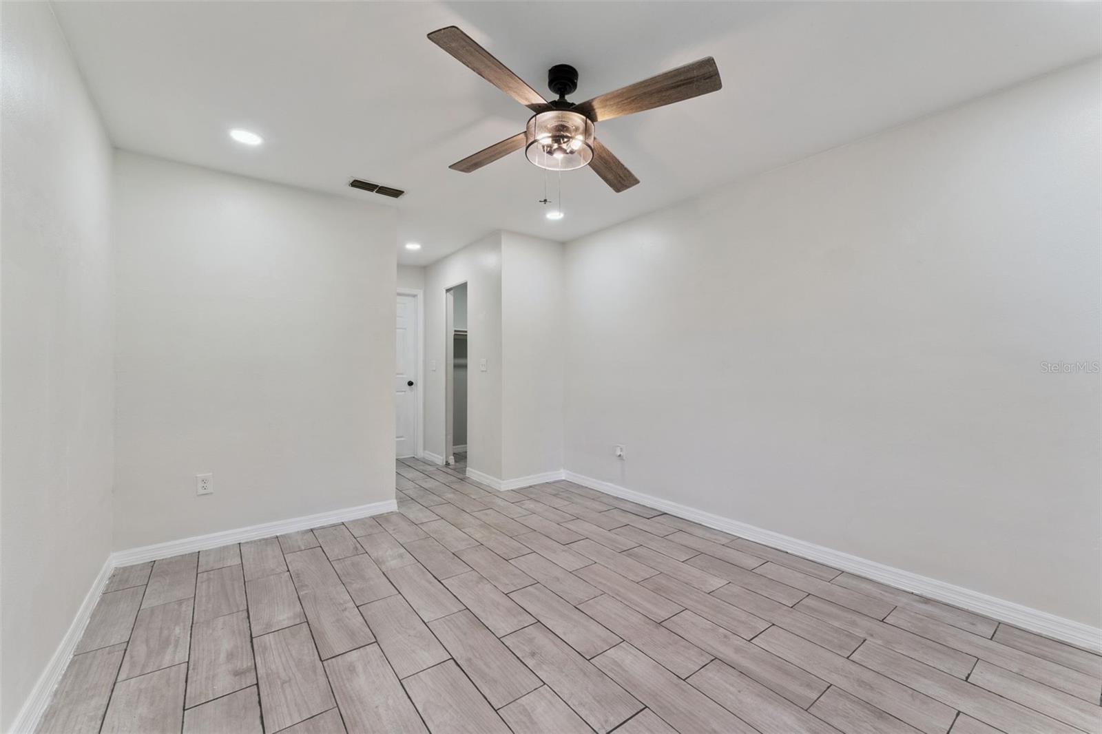 VETERANS CITY UNIT 05 - Residential