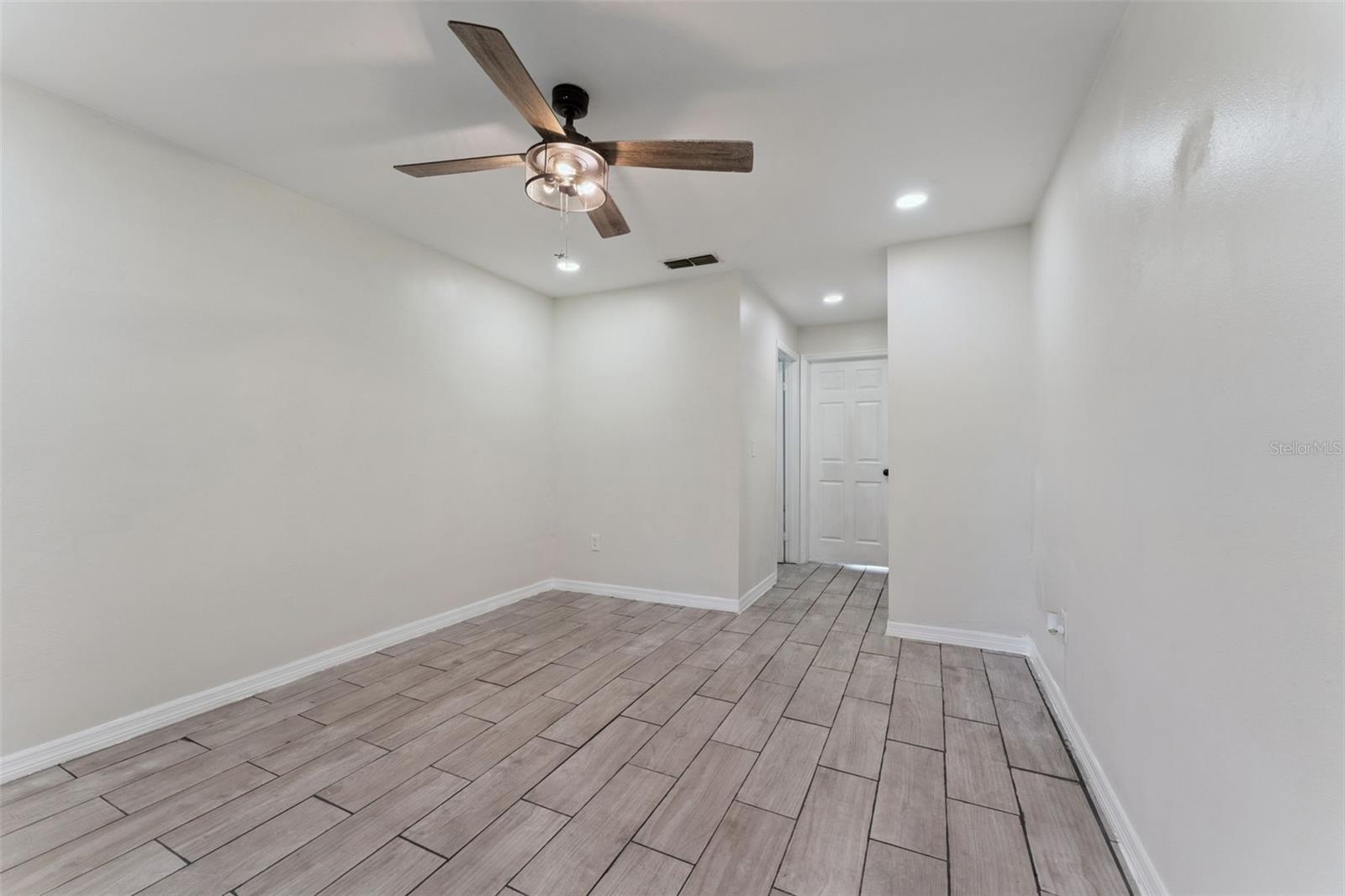 VETERANS CITY UNIT 05 - Residential