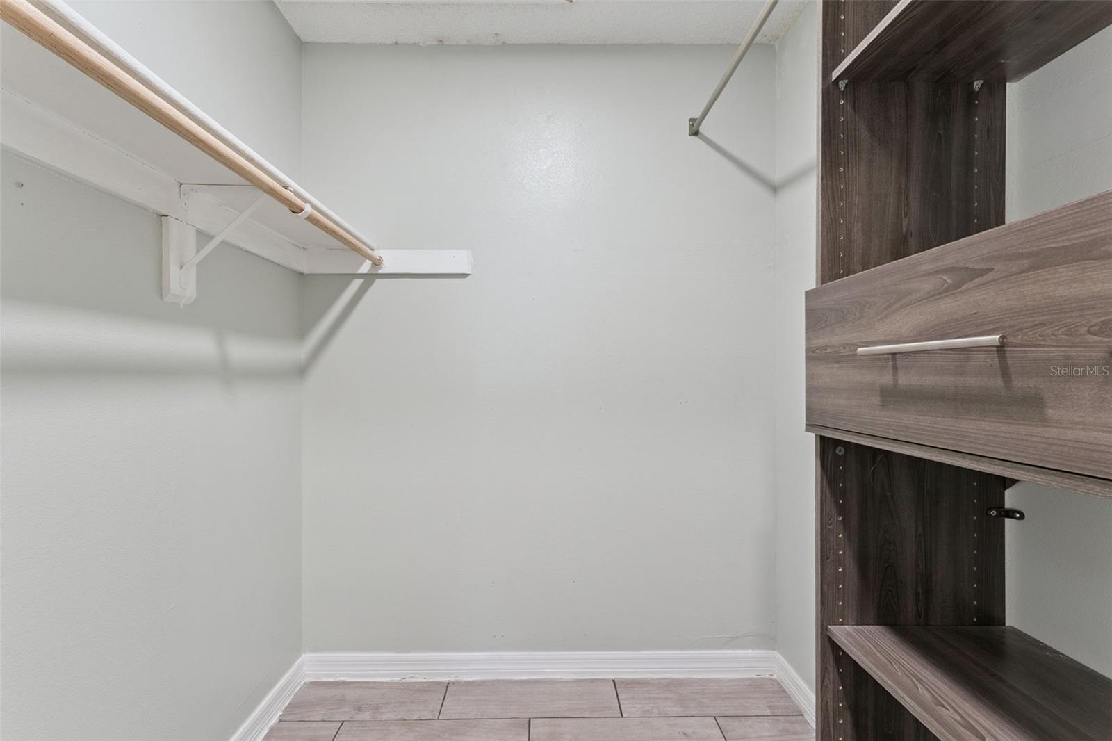 VETERANS CITY UNIT 05 - Residential