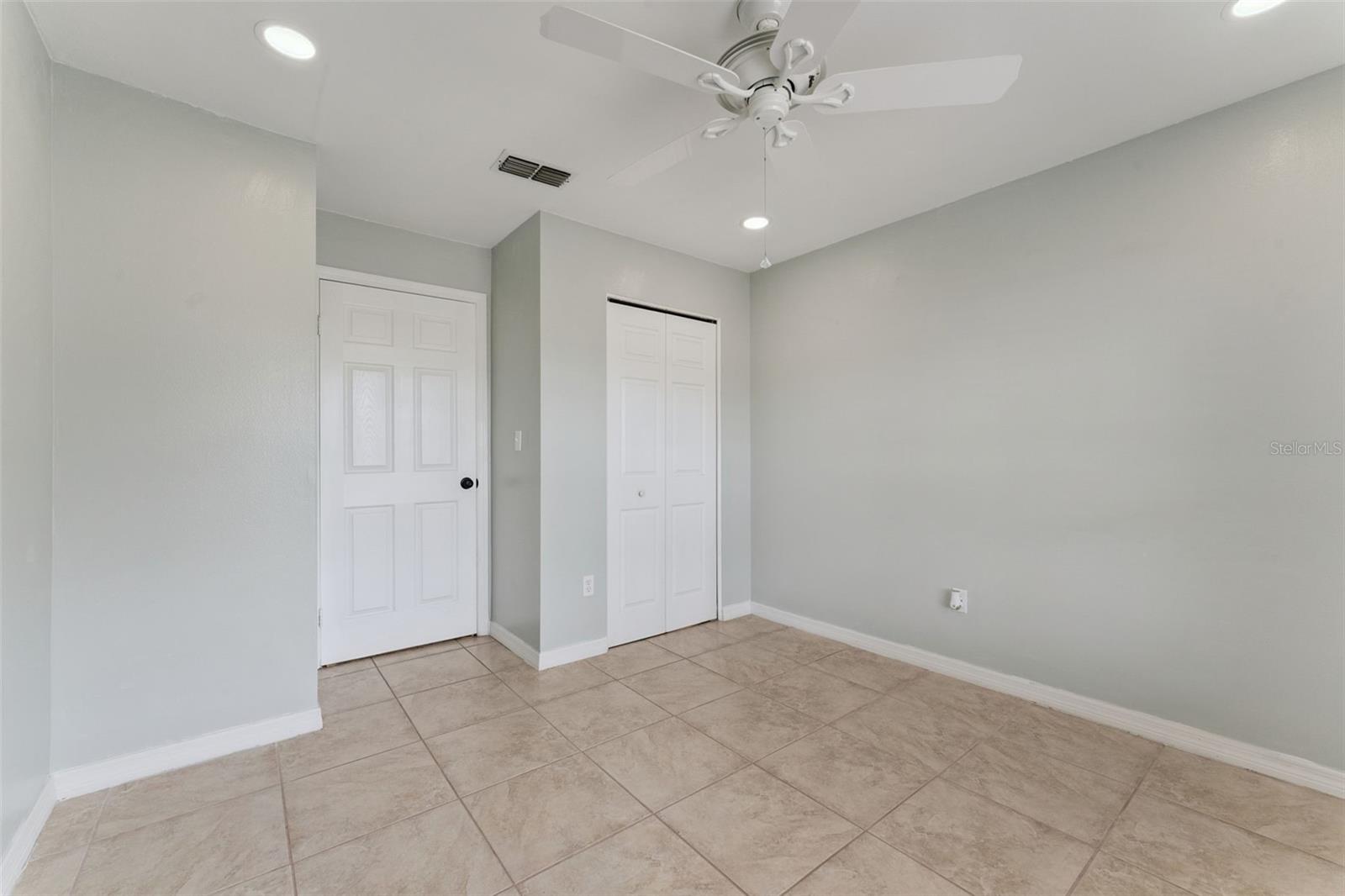VETERANS CITY UNIT 05 - Residential