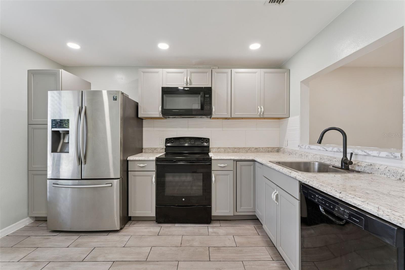 VETERANS CITY UNIT 05 - Residential