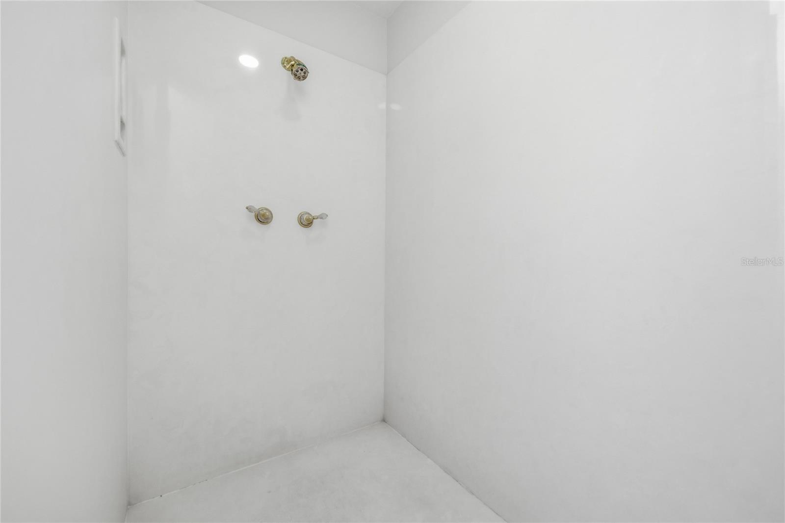 PINE HILL ESTATE ADD 3 - Residential