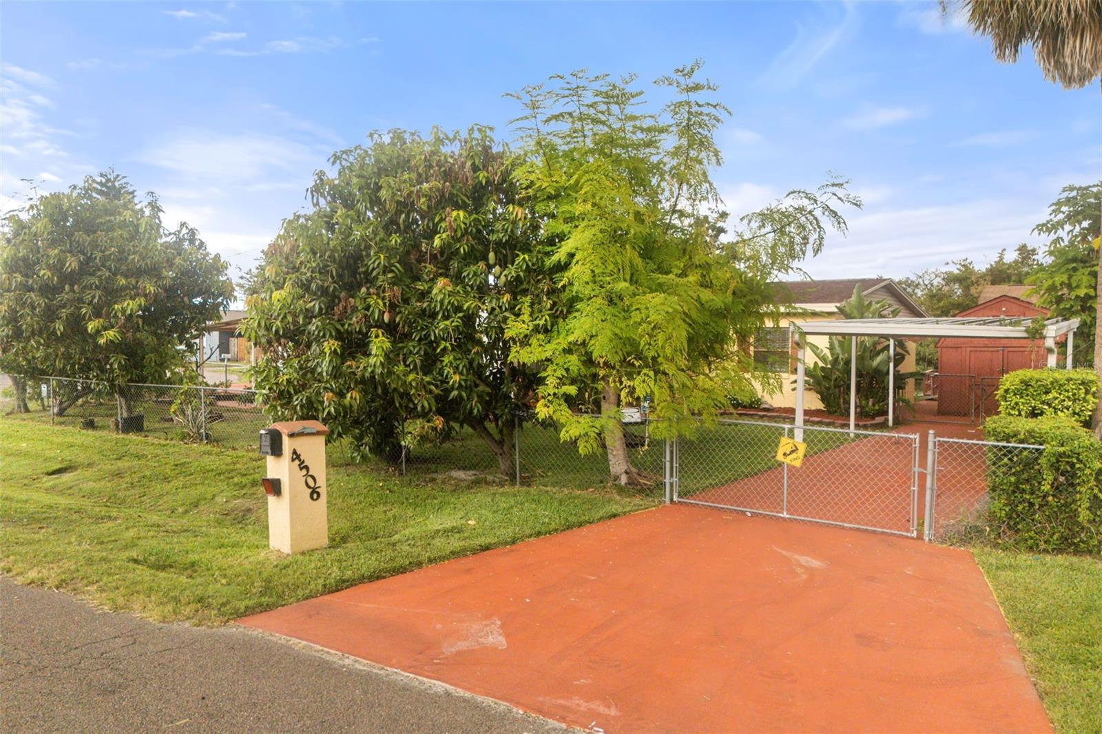 TRI CANAL ESTATES UNIT 1 - Residential