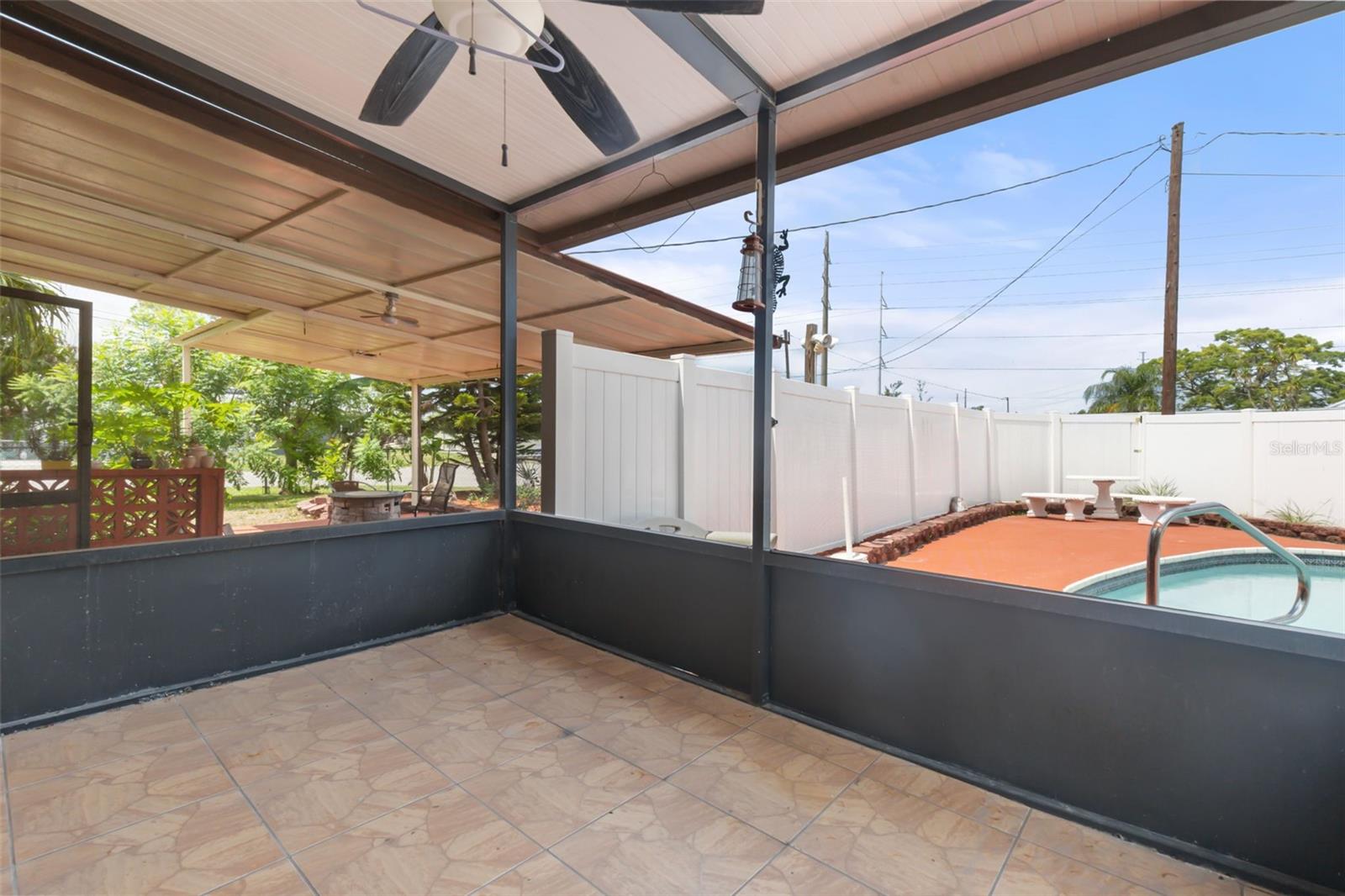 TRI CANAL ESTATES UNIT 1 - Residential