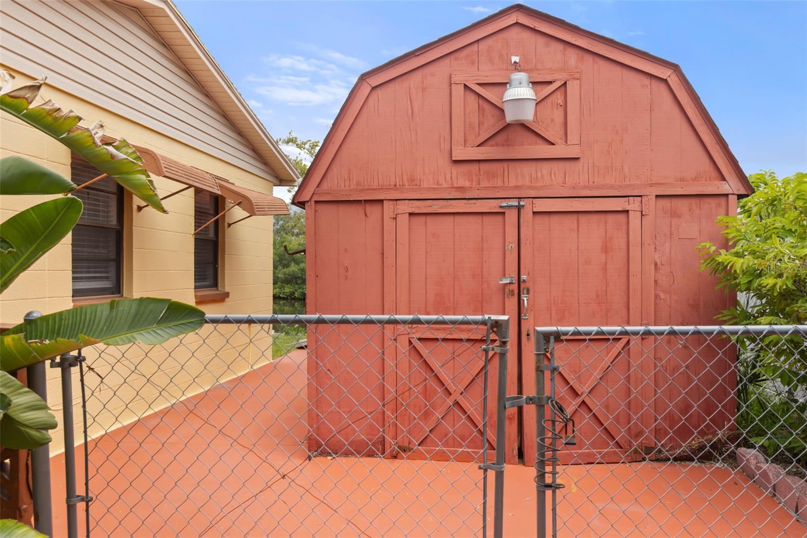TRI CANAL ESTATES UNIT 1 - Residential