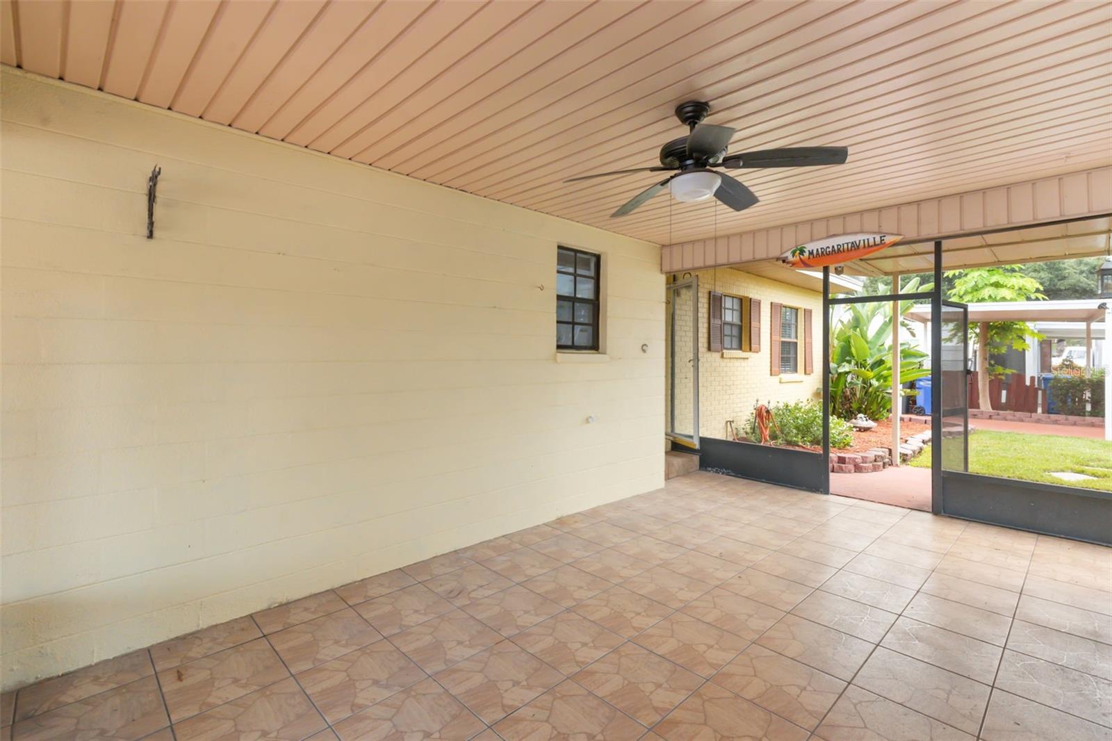 TRI CANAL ESTATES UNIT 1 - Residential