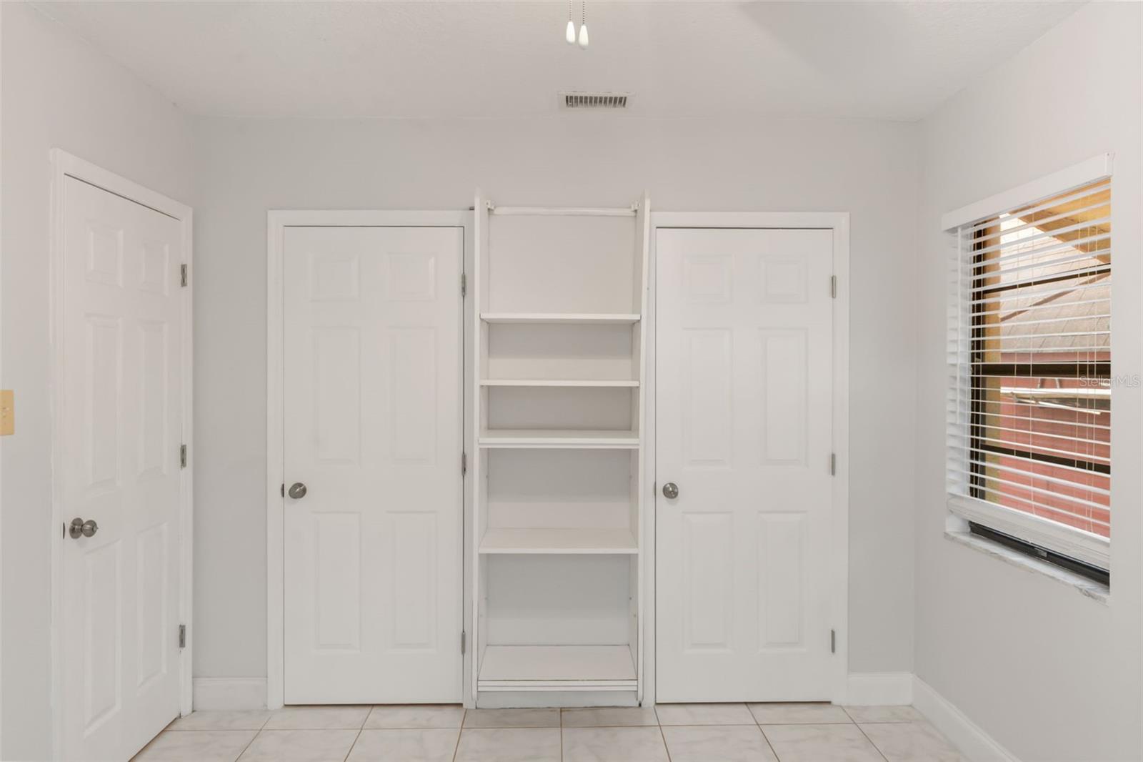 TRI CANAL ESTATES UNIT 1 - Residential