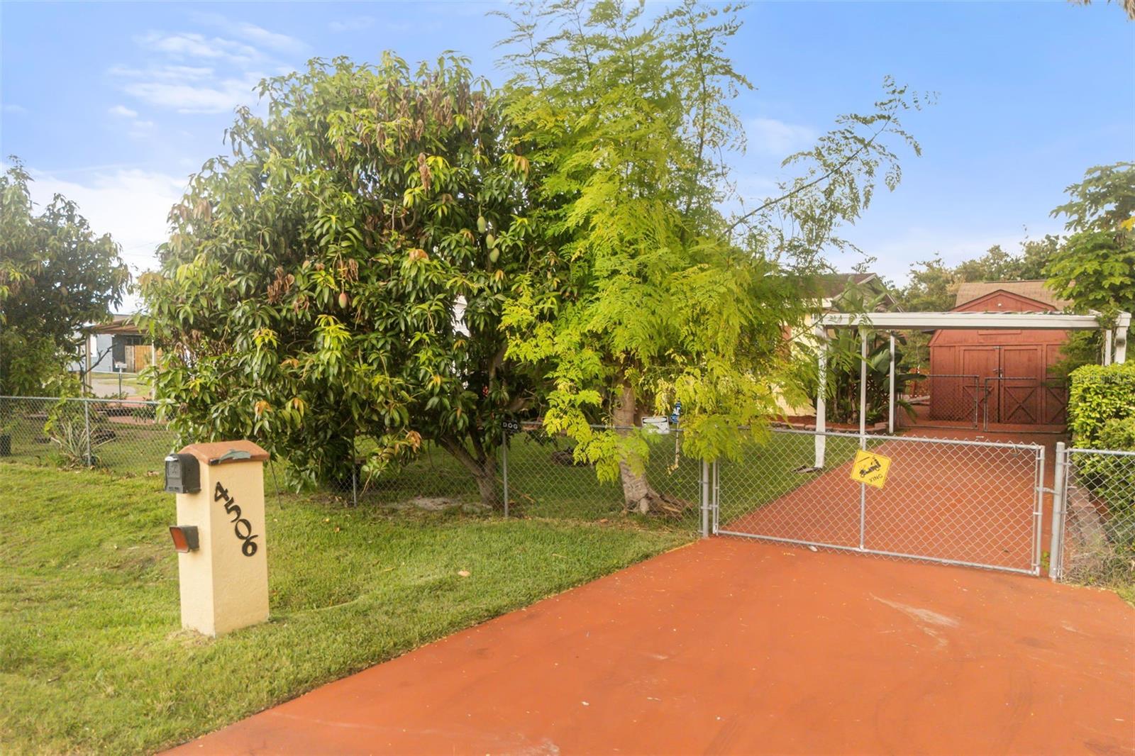 TRI CANAL ESTATES UNIT 1 - Residential