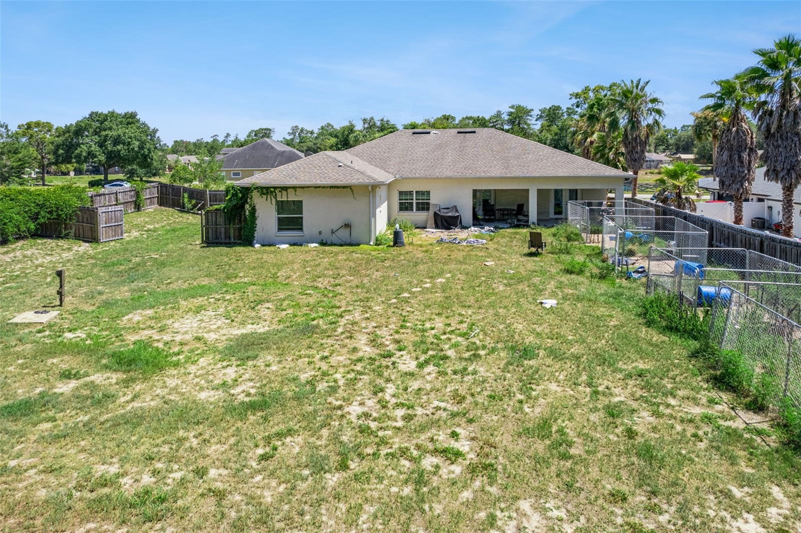 EMERALD POINT - Residential