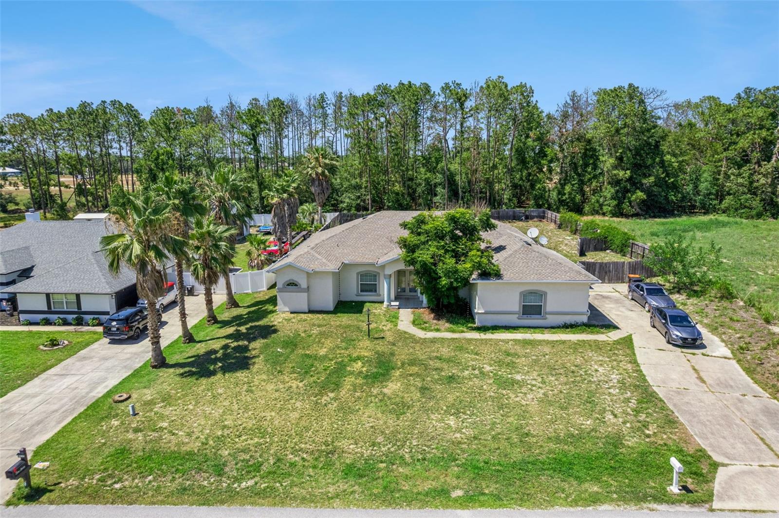 EMERALD POINT - Residential