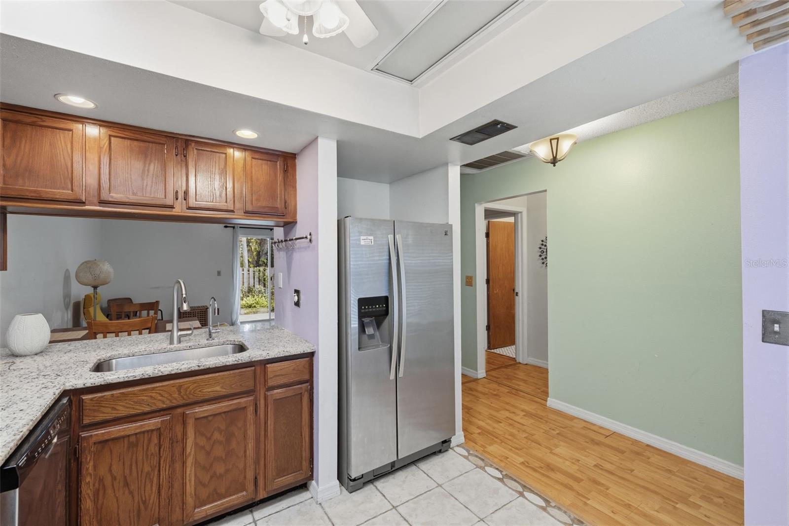 HUNTINGTON BY THE CAMPUS - Residential