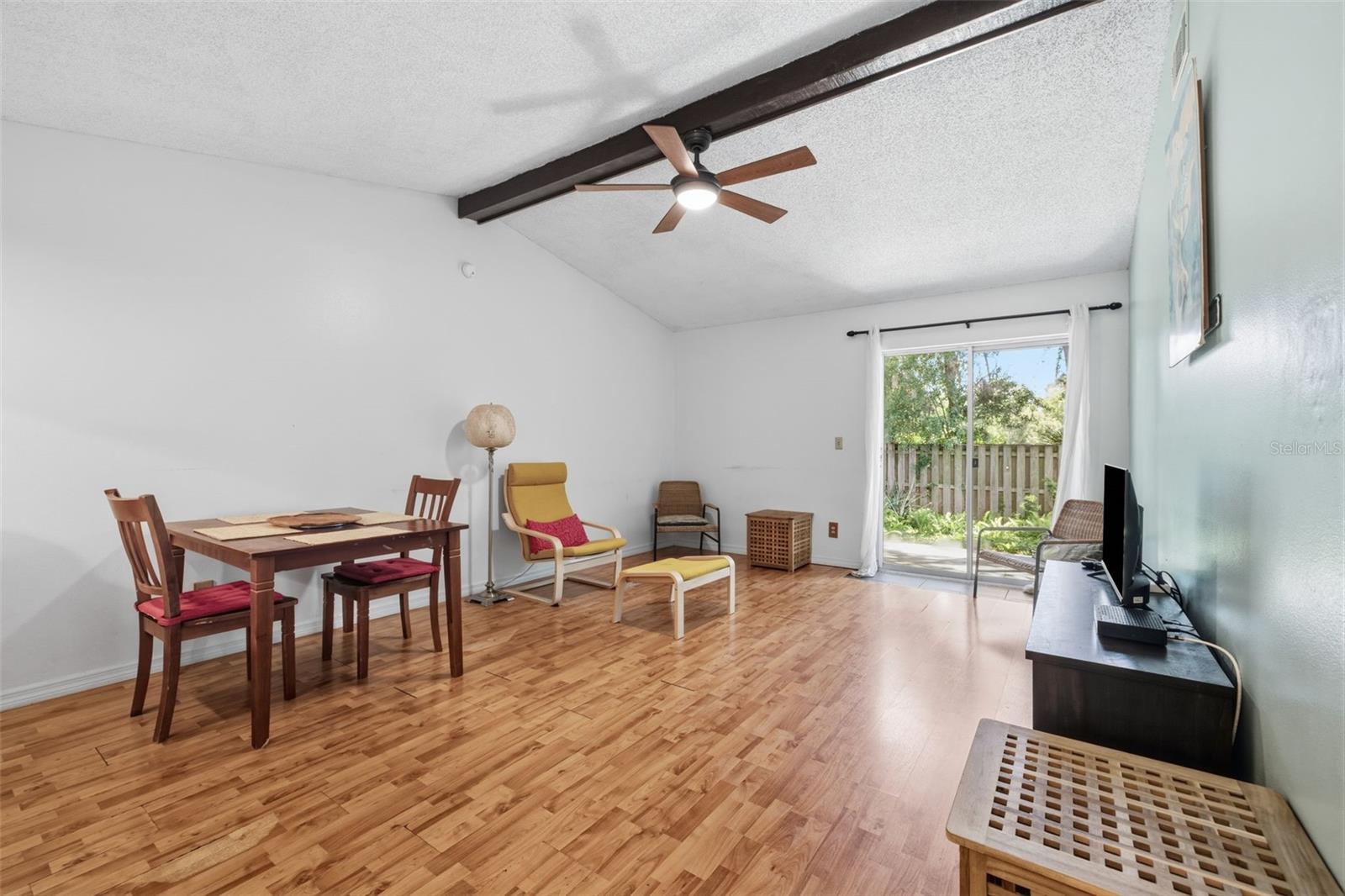 HUNTINGTON BY THE CAMPUS - Residential