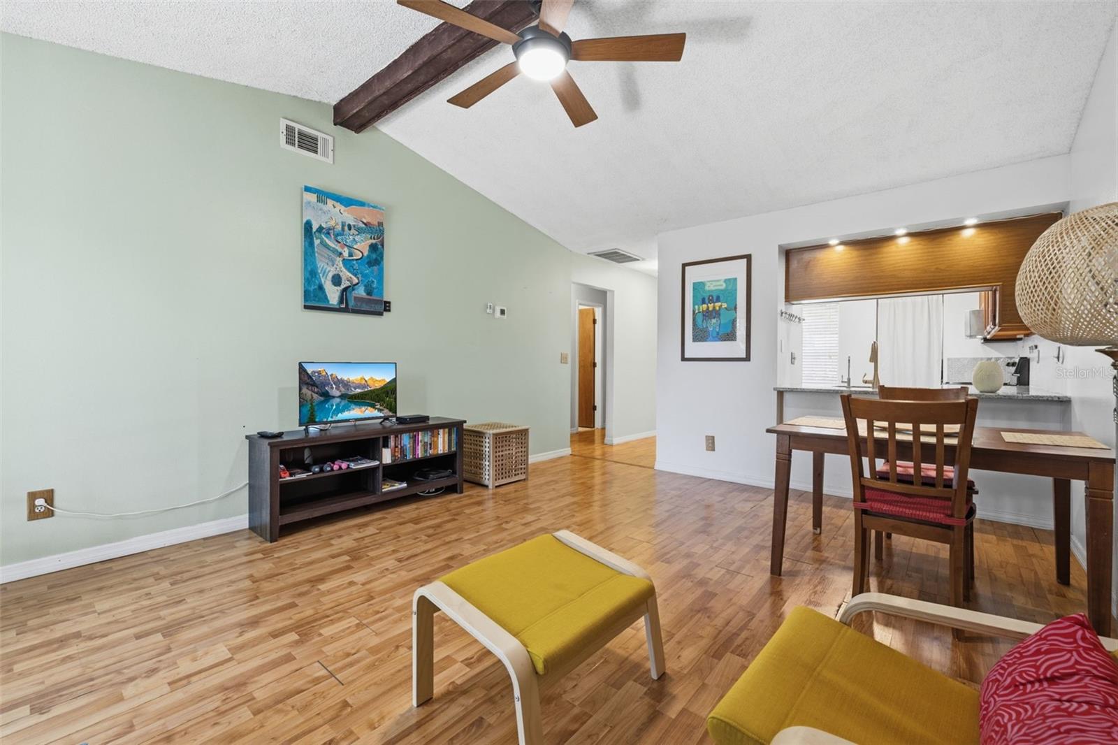 HUNTINGTON BY THE CAMPUS - Residential