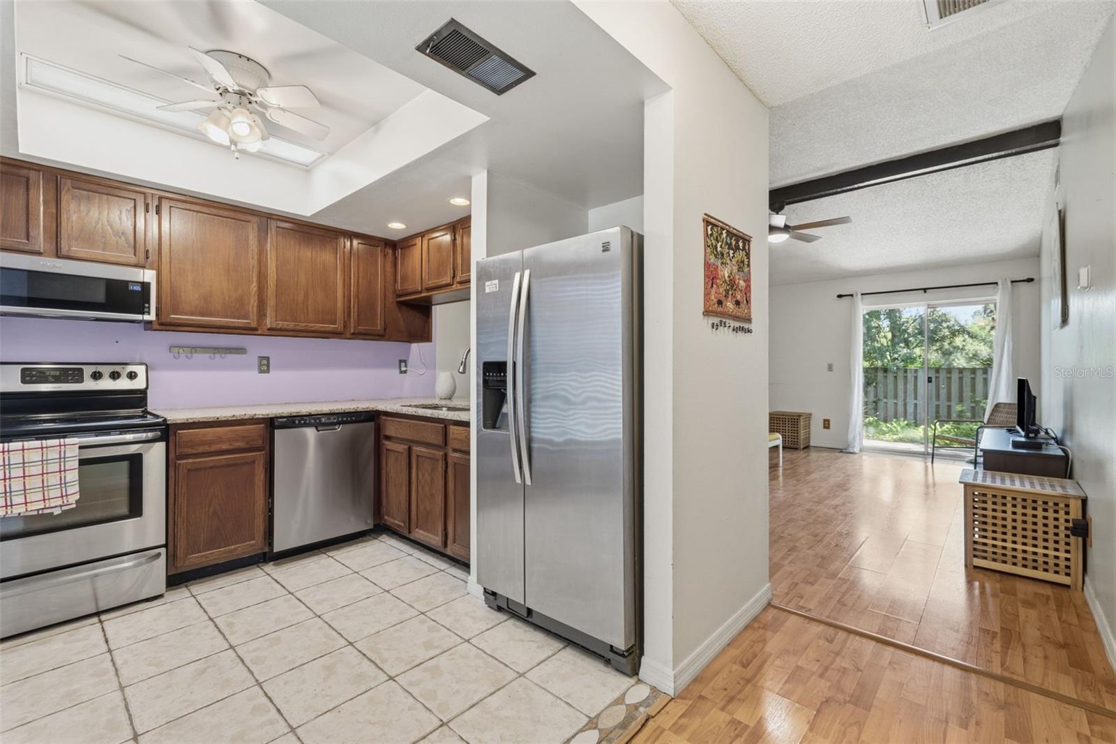 HUNTINGTON BY THE CAMPUS - Residential