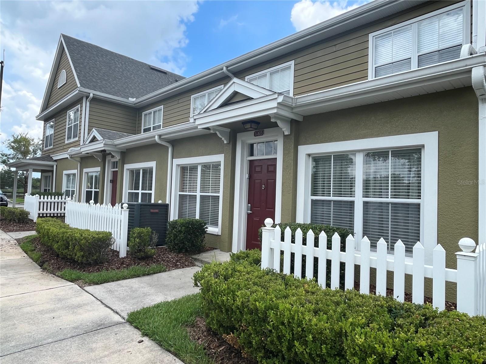 VILLAS AT SEVEN DWARFS LANE CONDO - Residential