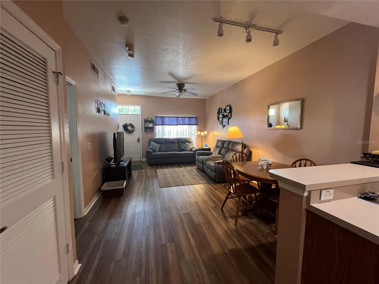 VILLAS AT SEVEN DWARFS LANE CONDO - Residential