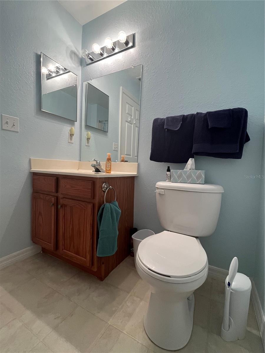 VILLAS AT SEVEN DWARFS LANE CONDO - Residential