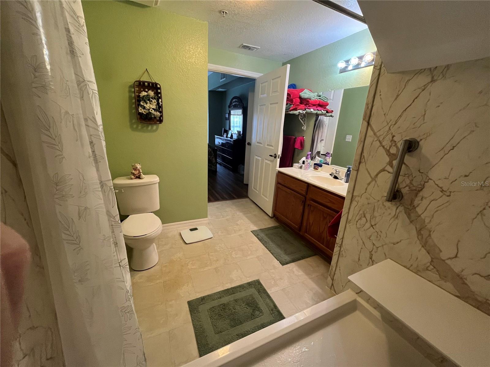 VILLAS AT SEVEN DWARFS LANE CONDO - Residential