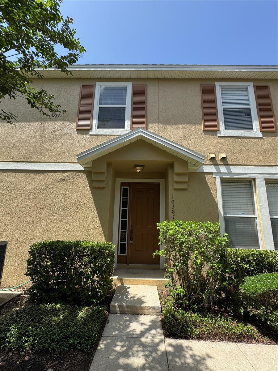 VILLAS/EAST PARK - Residential Lease