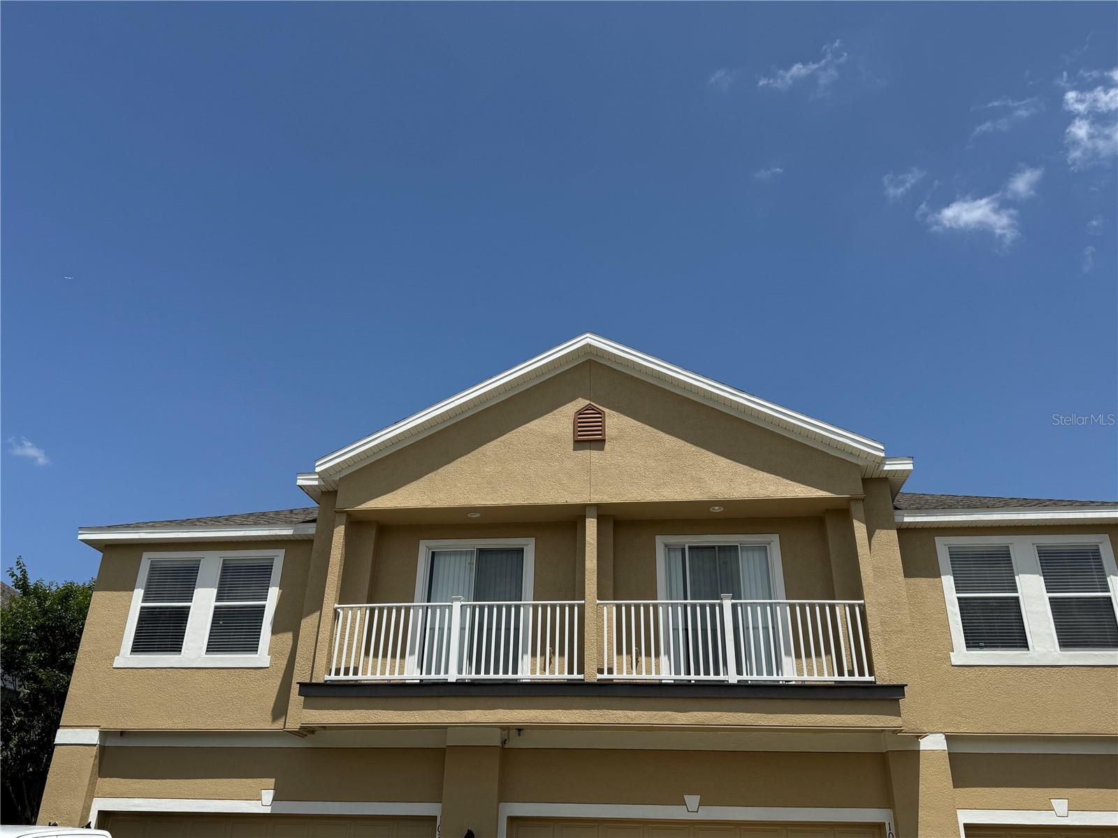VILLAS/EAST PARK - Residential Lease