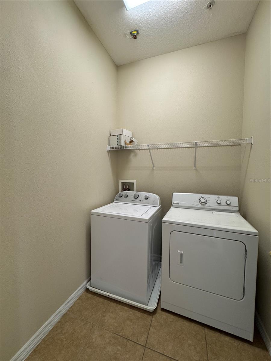 VILLAS/EAST PARK - Residential Lease