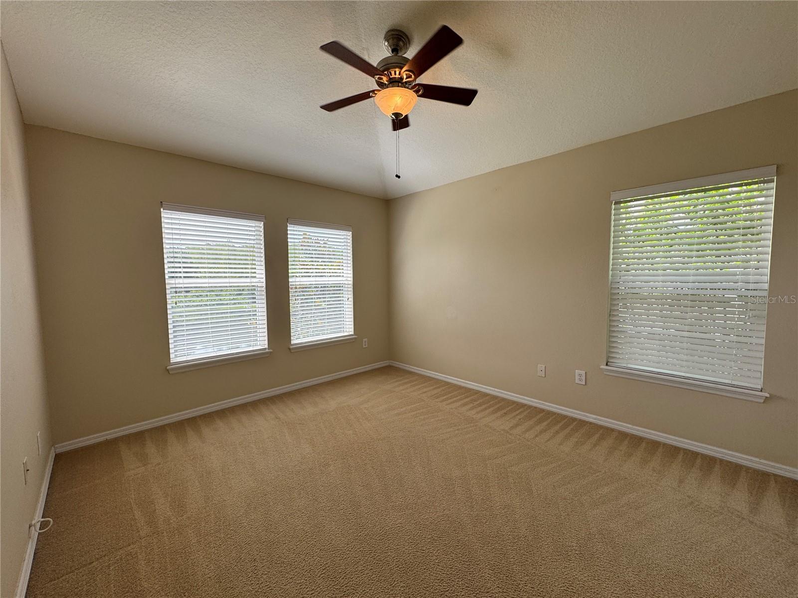 VILLAS/EAST PARK - Residential Lease