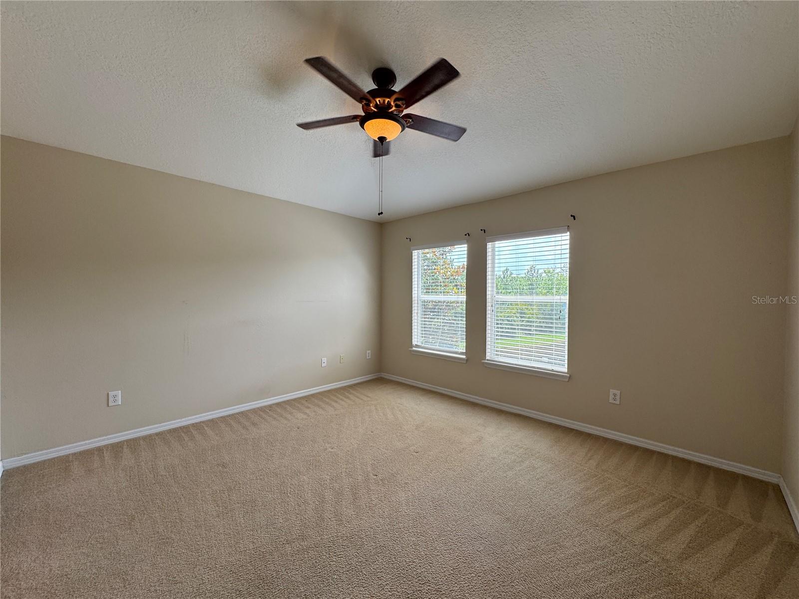 VILLAS/EAST PARK - Residential Lease