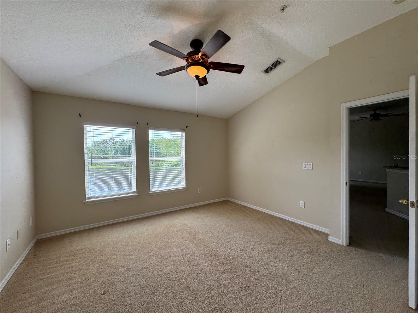 VILLAS/EAST PARK - Residential Lease